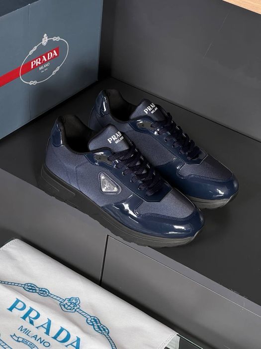 Adidasi Prada noi !!! Marimi 40/44 !!!