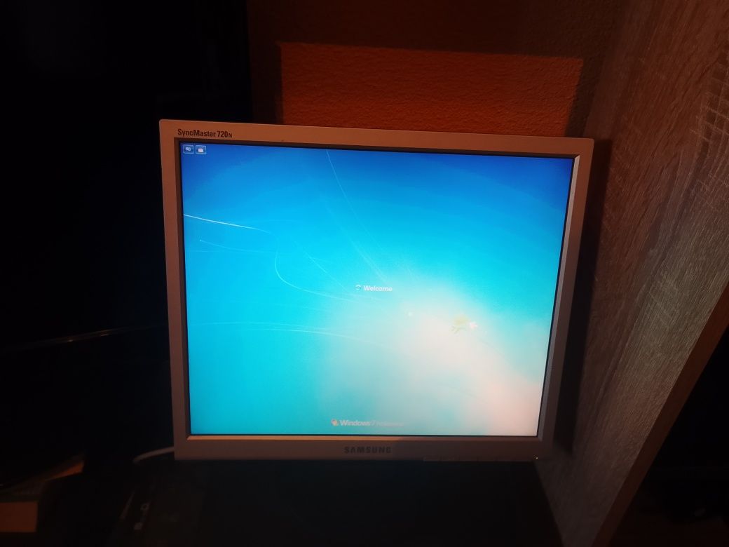 Monitor Samsung 17 inch mj17