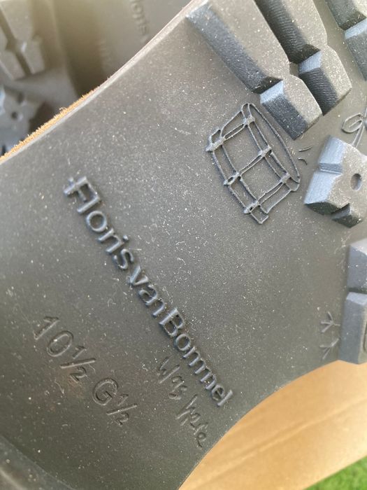 Мъжки боти Floris van Bommel