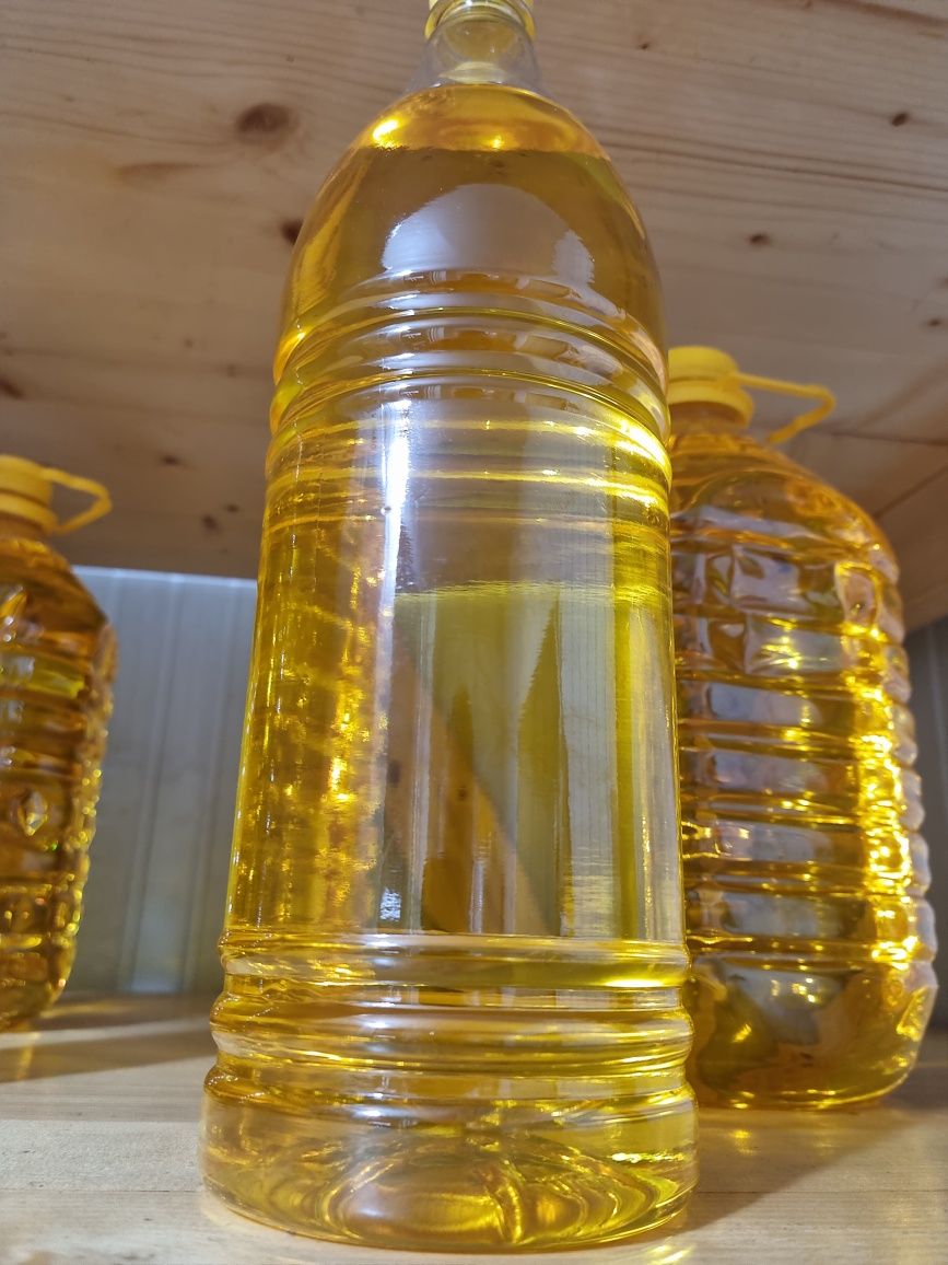 Ulei de floarea soarelui presat la rece