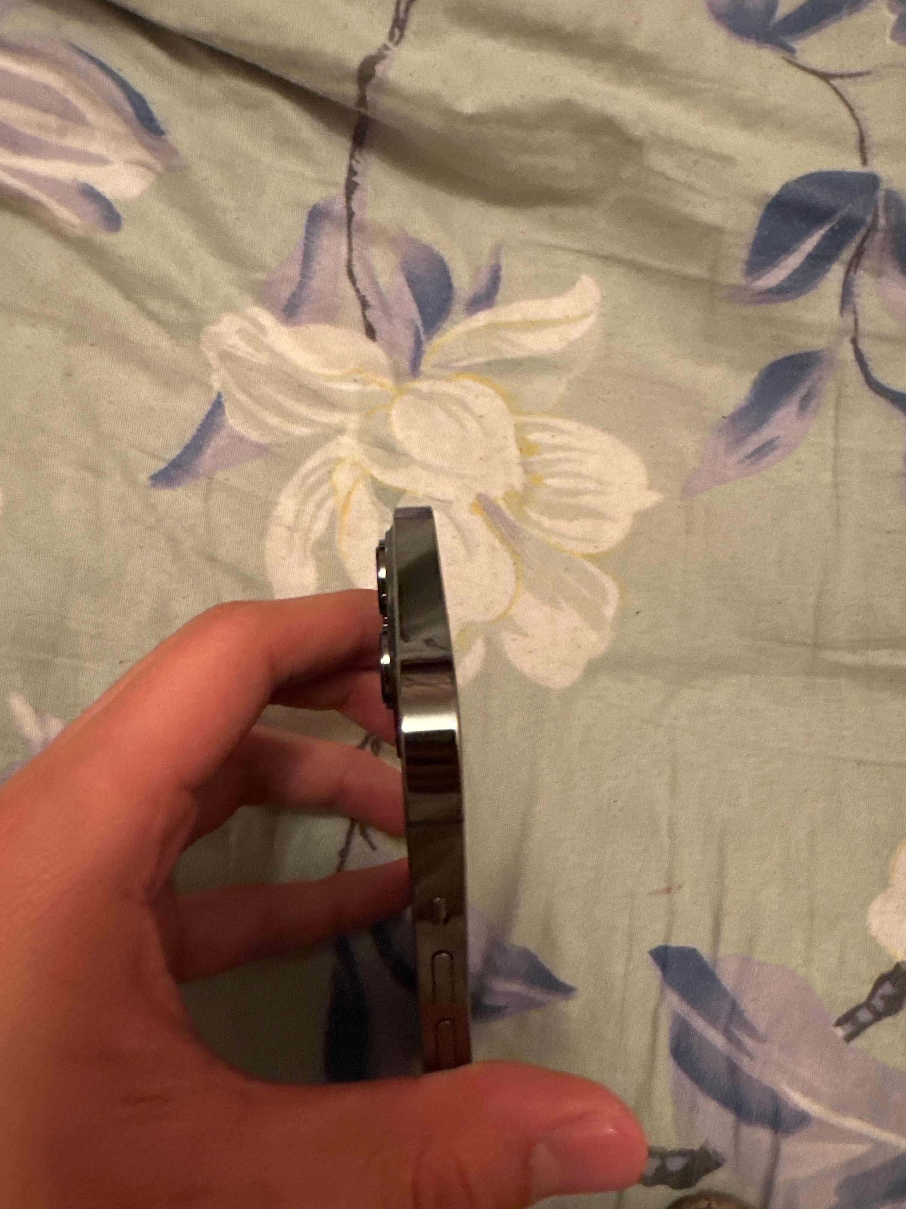 Iphone 13 pro max 128ГБ karopka bor