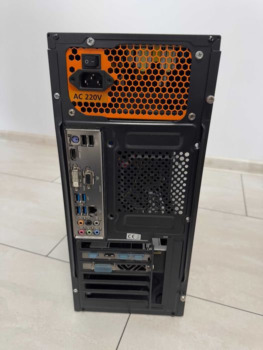 PC Intel i7-4790, 16 GB RAM, RX 570 4GB, 500 GB SSD