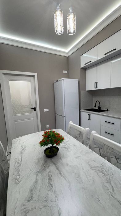 Хон сарой ЖК Айвон.  2 комнатная