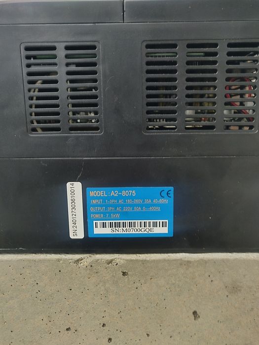 Инвертор 220v,7.5kw