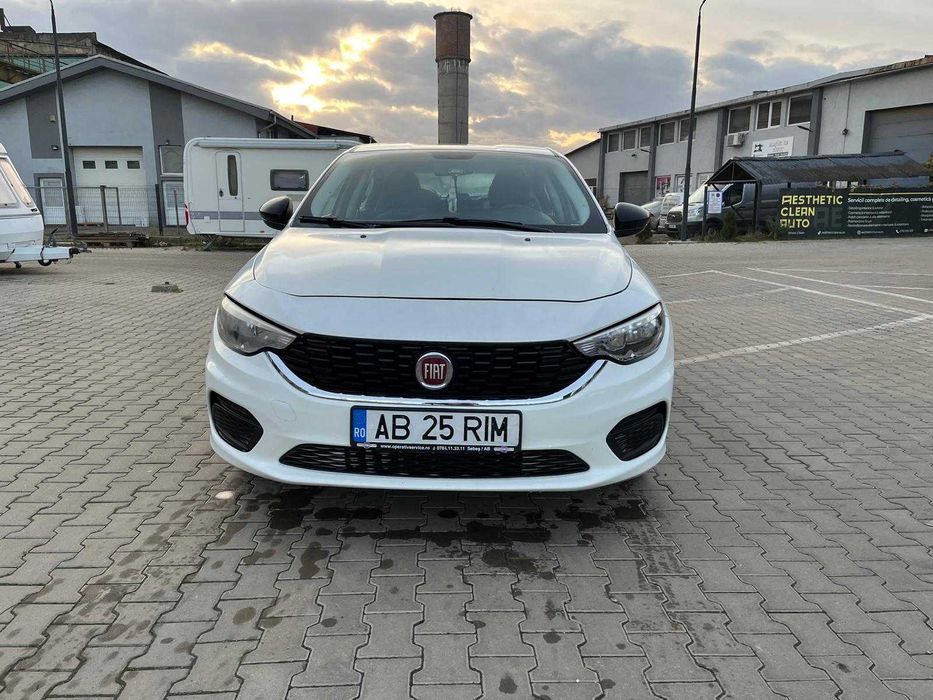 Fiat Tipo 1.4 Benzină – 95 CP – 2017 –  Ideal oraș / familie