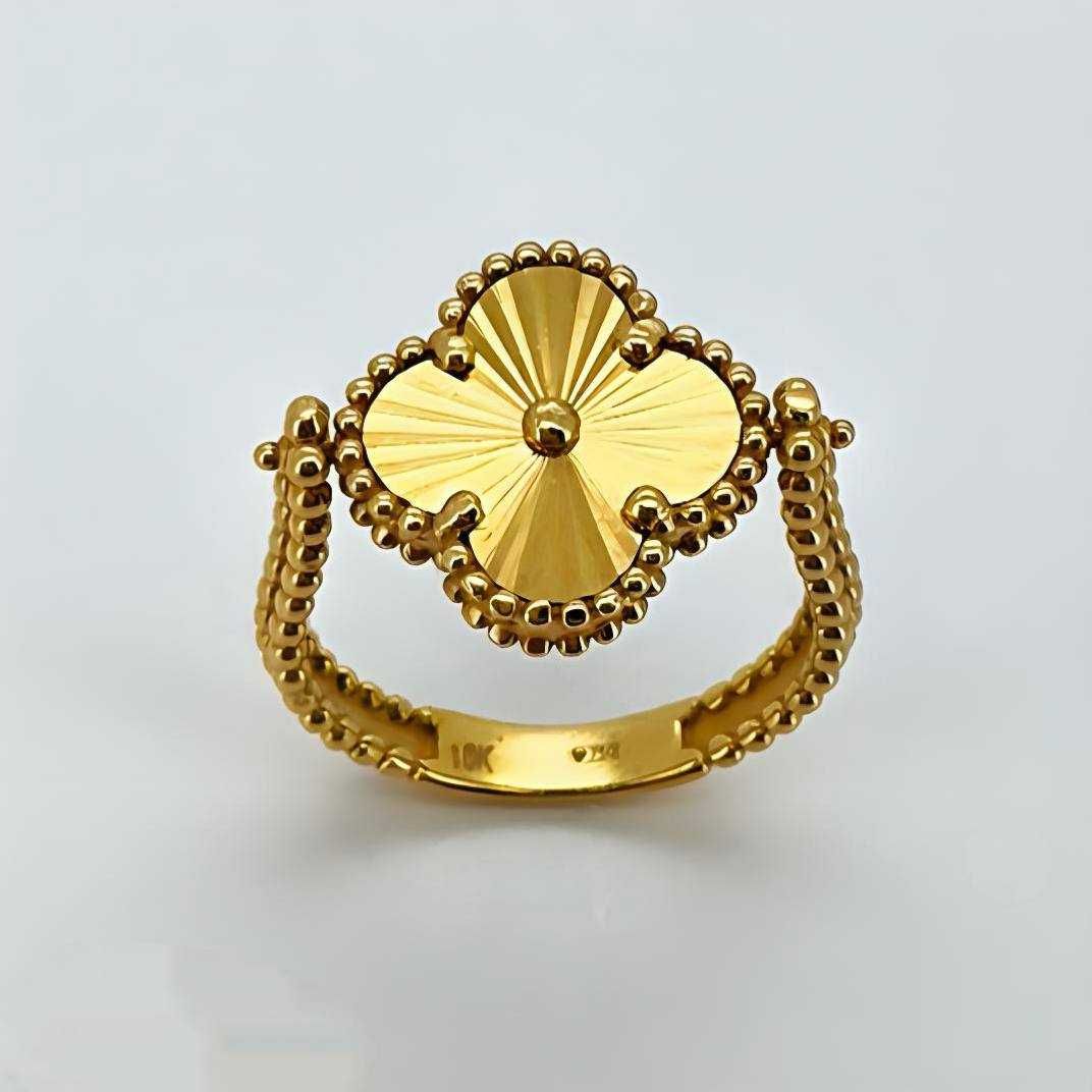 Золотое кольцо Van Cleef & Arpels. 750 пробы