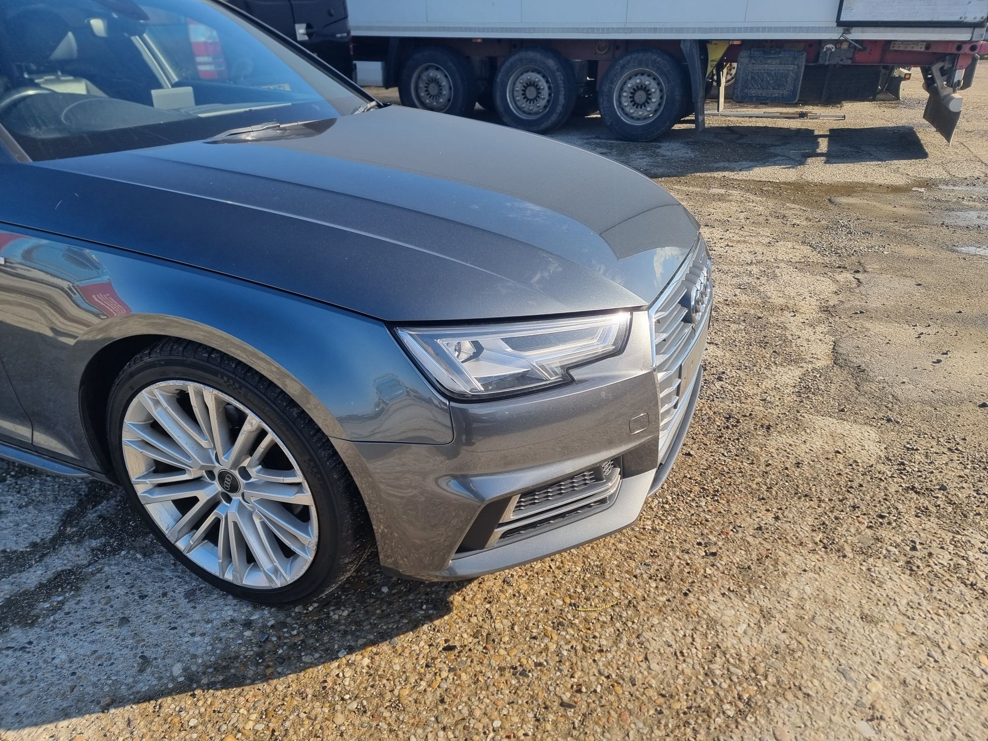 Dezmembrez audi a4 b9 8w limuzina berlina s-line sline