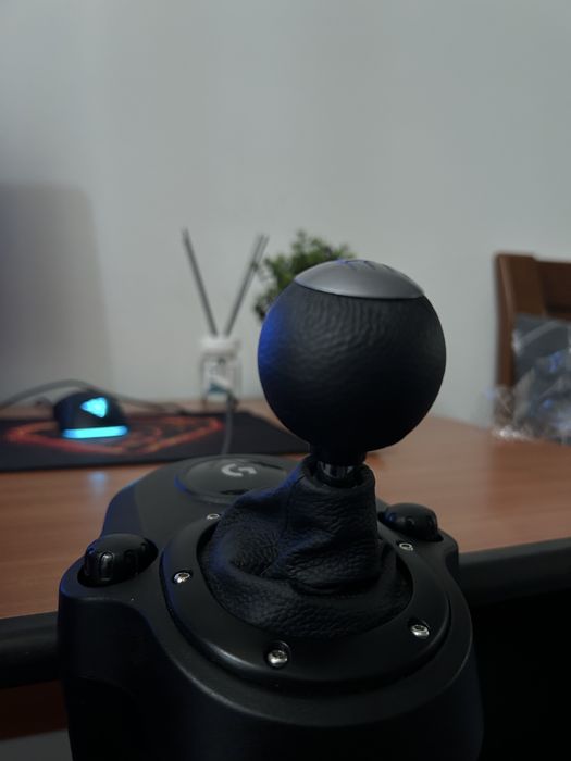 Volan Logitech G923 Trueforce+ schimbator H shifter