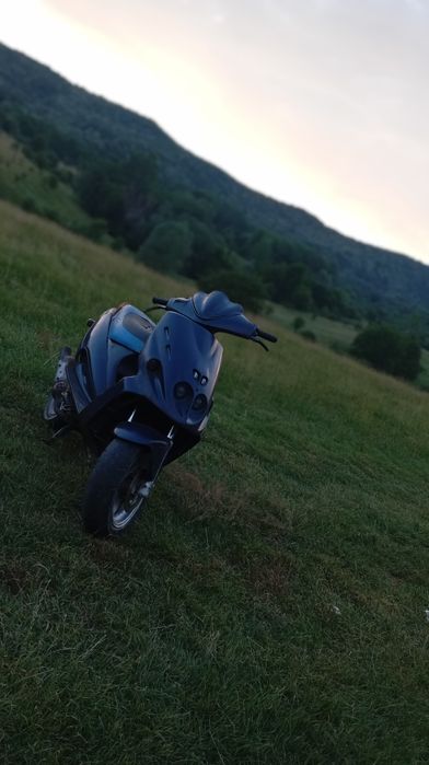 Vând scuter malaguti f12 răcire pe apa