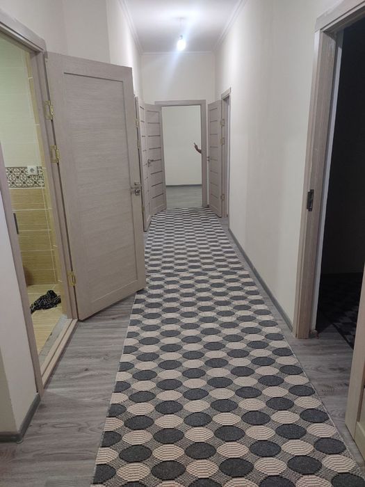 Qarshi citydan 3 xonali xonadon ijaraga beriladi hamma sharoiti bor.