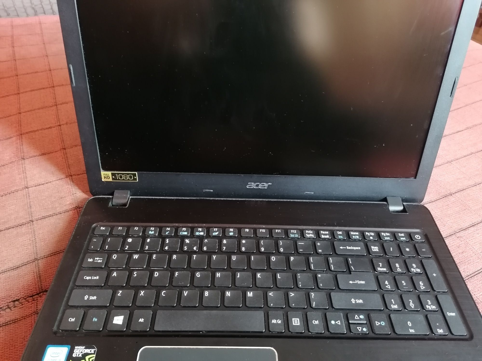 Vând laptop Acer i5