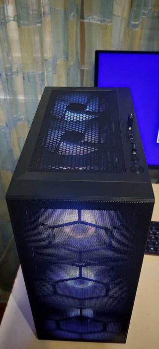 Добро Геймърско РС Ryzen 7 5800X/32Gb/1TB nVme/RТX 3070/Гаранция