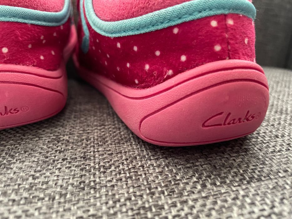 Clarks детски пантофи номер 28 (10 uk)