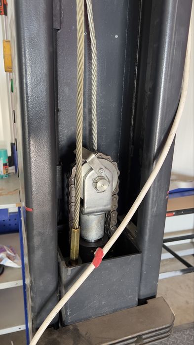 Подемник Evert състоянието като на чисто нов