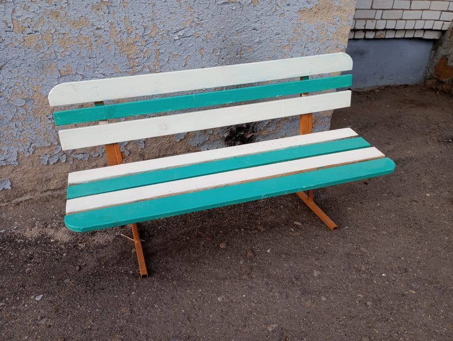 Лавка деревянная готовая, крашенная