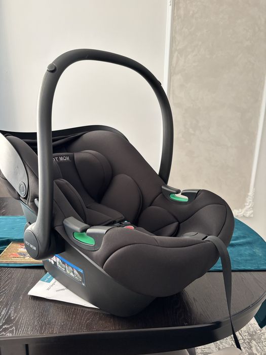 Carucior Hot Mom 3 in 1 ca NOU , fara defecte, pete, zgârieturi