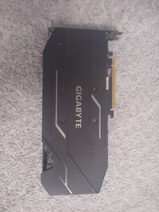 Vand RTX 2070 8GB de la Gigabyte