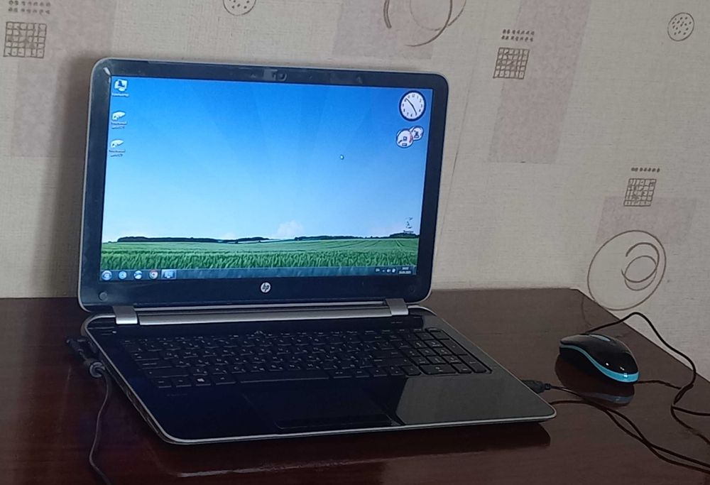 Рабочий ноутбук HP Pavilion 15-n033sr на запчасти