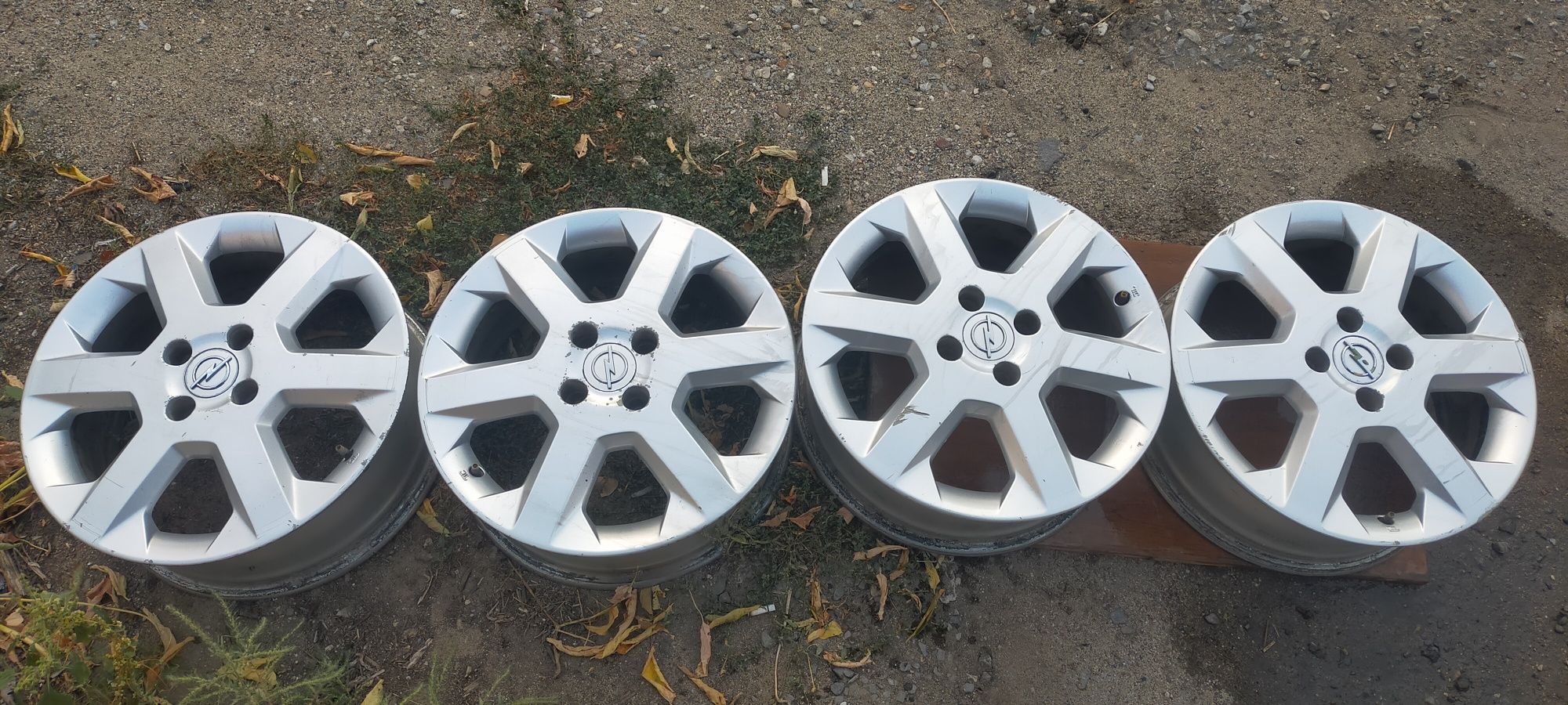 Диски R16 4×100.