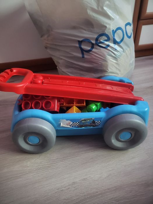 Подарявам детски дрешки за момче 96-110