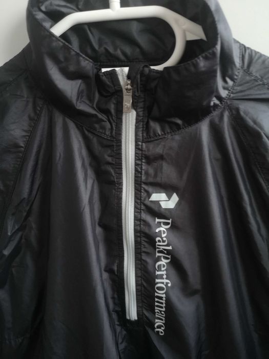 geaca fas foita alergare Peak Performance dama mar. M ultralight