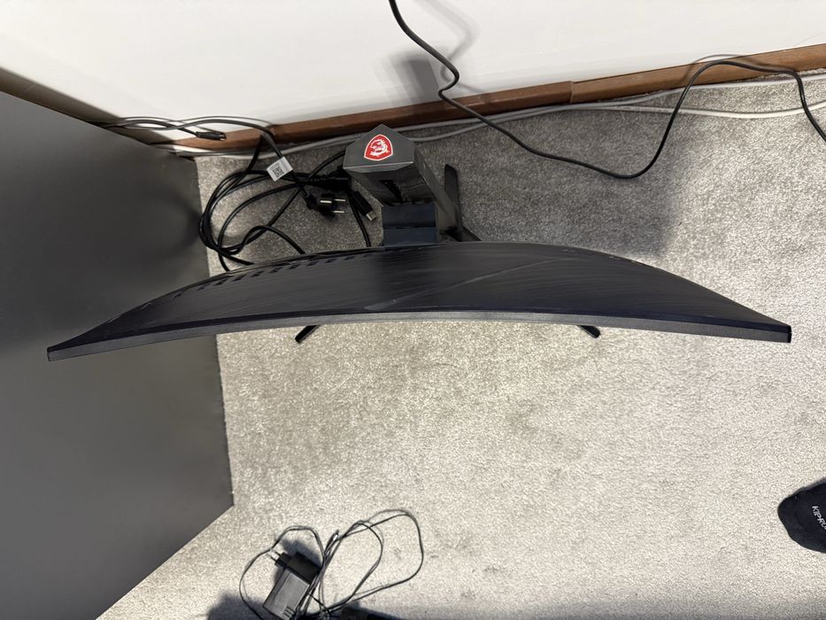 Monitor MSI Mag271CQR 144hz/27’’/2K/1ms/curbat/ajustabil/capac RGB