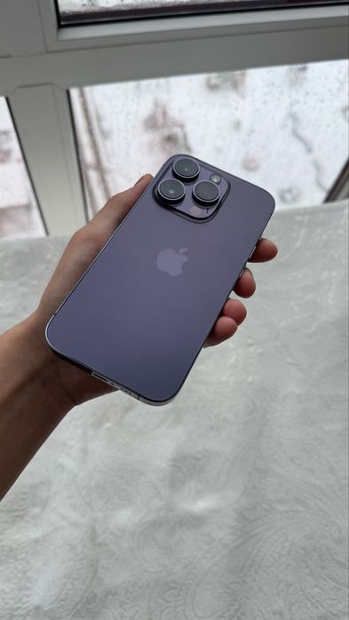 Iphone 14 pro 94% батарея