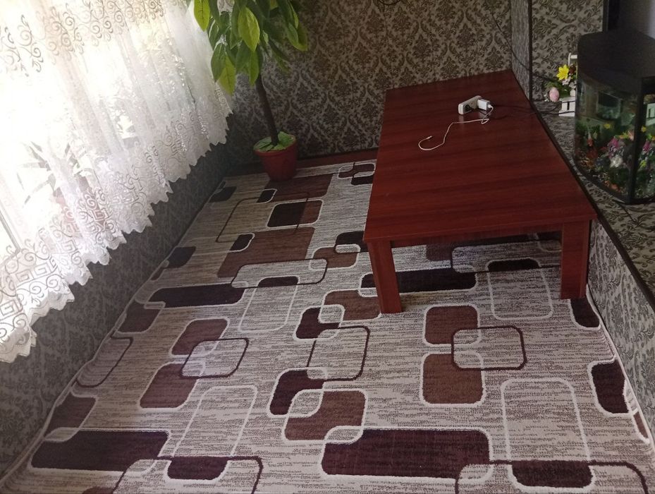 Палас продаётся 2шт
