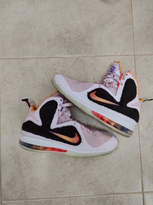 Lebron IX "King of LA" marime 42.5 purtati de cateva ori