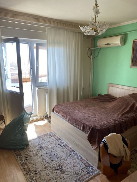 De Vanzare Apartament 3 Camere Bloc 1990 Pret 80.000€