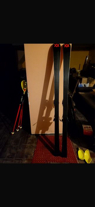 Vand schiuri volkl Racetiger Gs