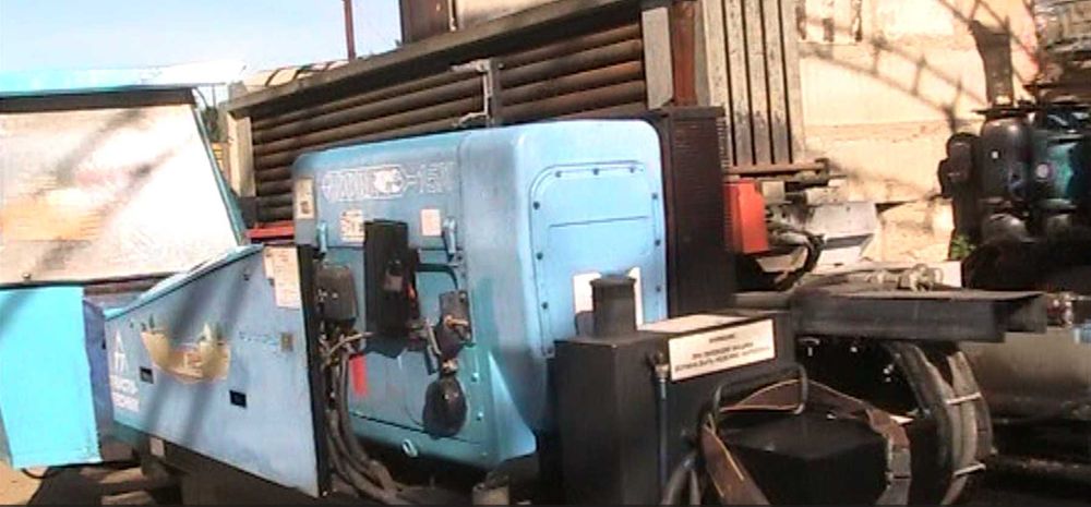 GRUNDODRILL 15X Машина за хоризонтален сондаж 15 тона със удар 28 тона