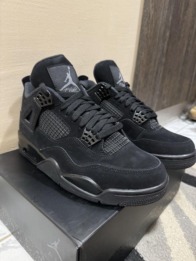 Air Jordan 4 - Black Cat