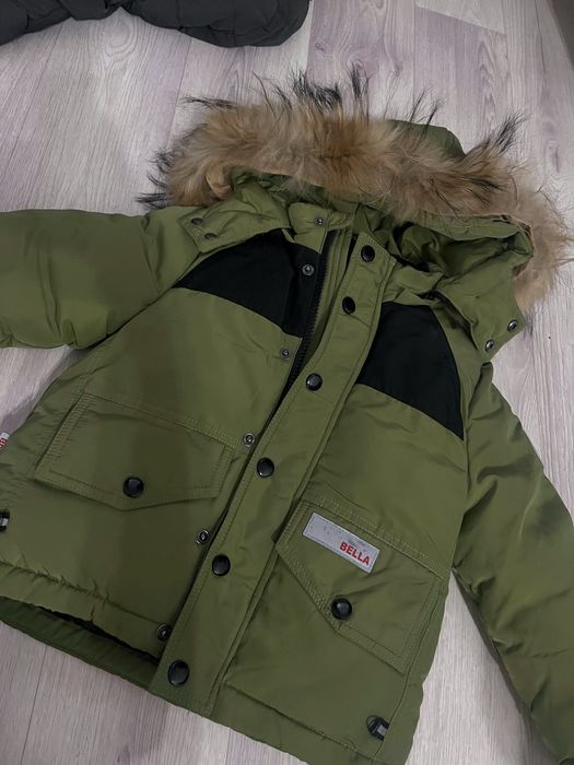 Продам детскую зимнюю куртку