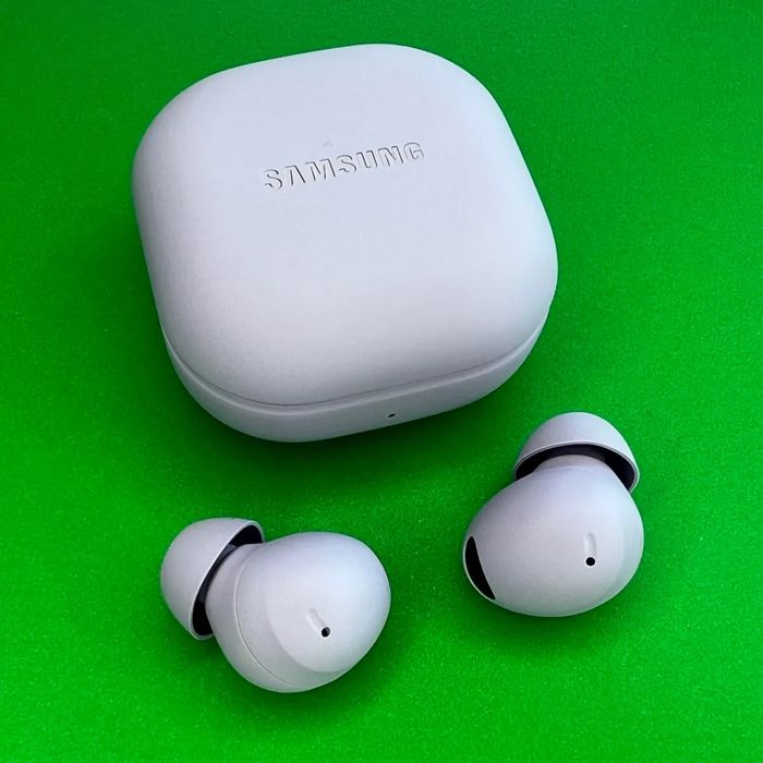 Продам наушники Samsung Galaxy buds 2 pro