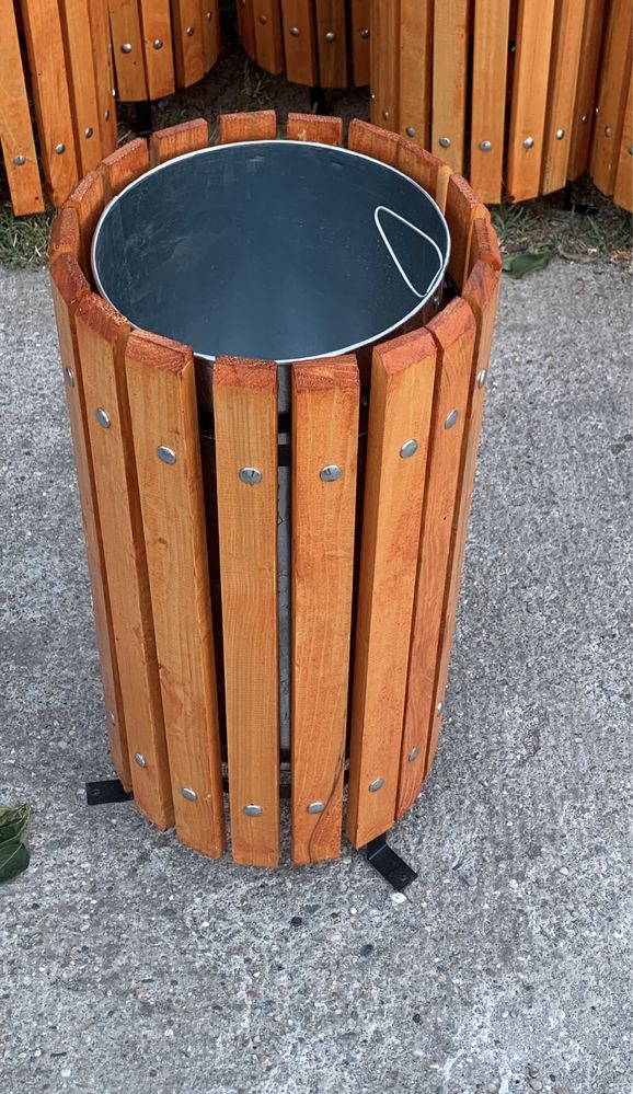 Cos de gunoi stradal/ lemn/ metal/ tabla perforata