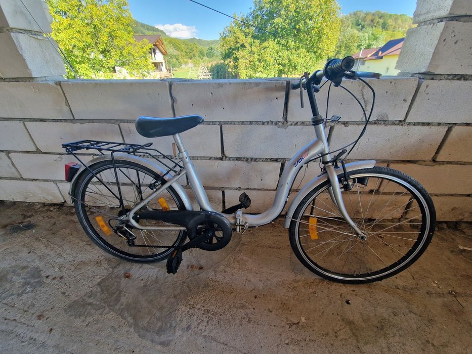 Vând bicicleta pegas in stare foarte bună care se strange