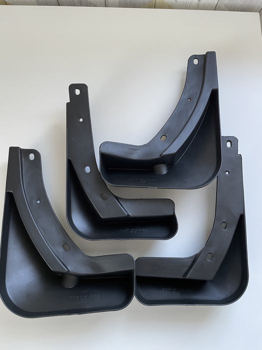 Set aparatori noroi pentru Volkswagen Passat B8