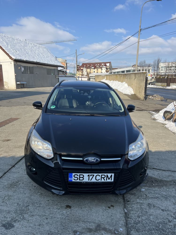 De vanzare sau schimb Ford focus 2012