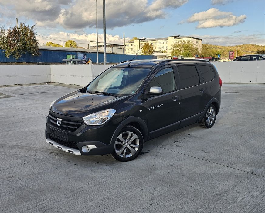 Dacia Lodgy - Stepway - 7 locuri - 2016