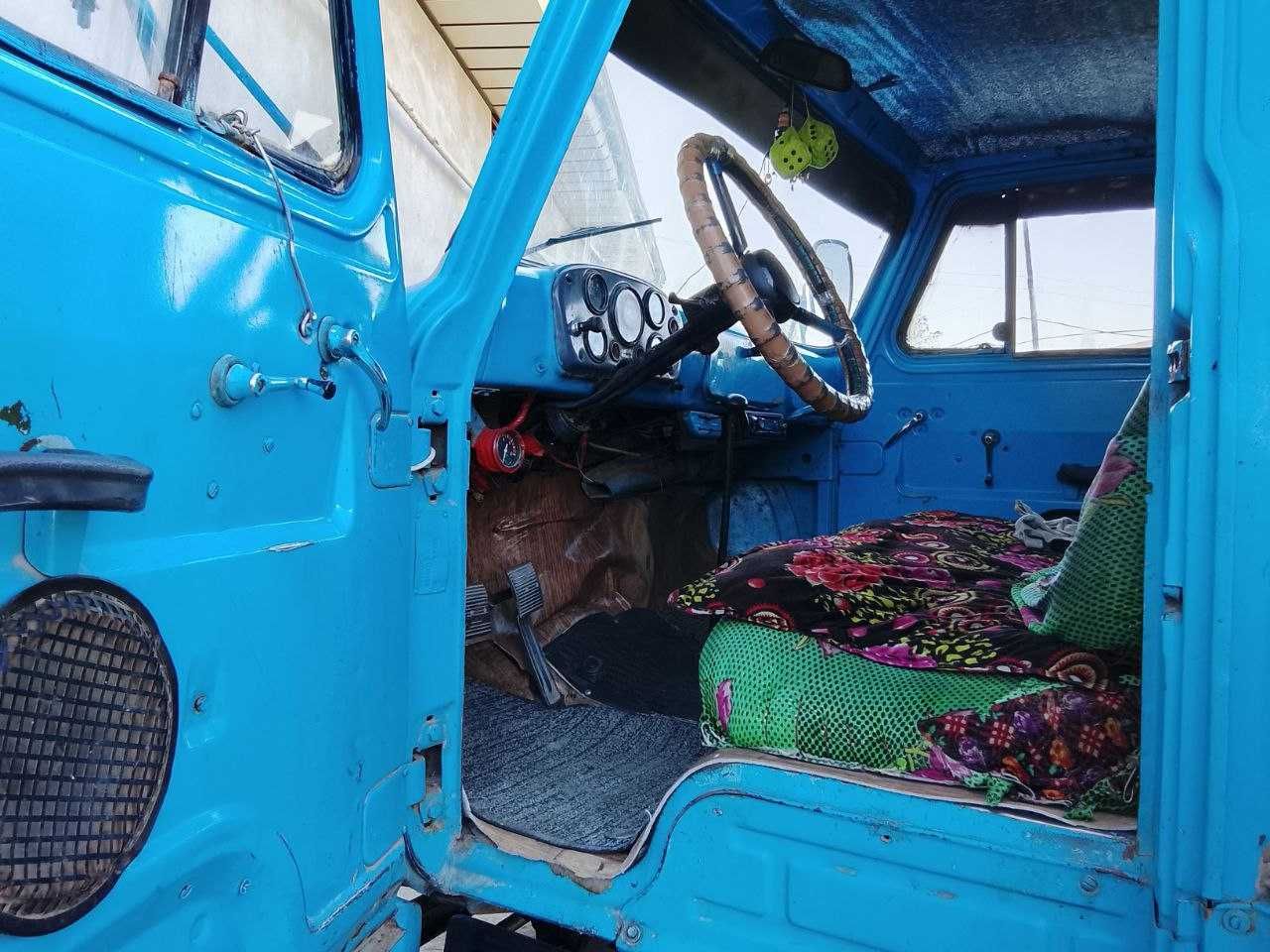 Gaz 52 sotiladi holadi a'lo darajada