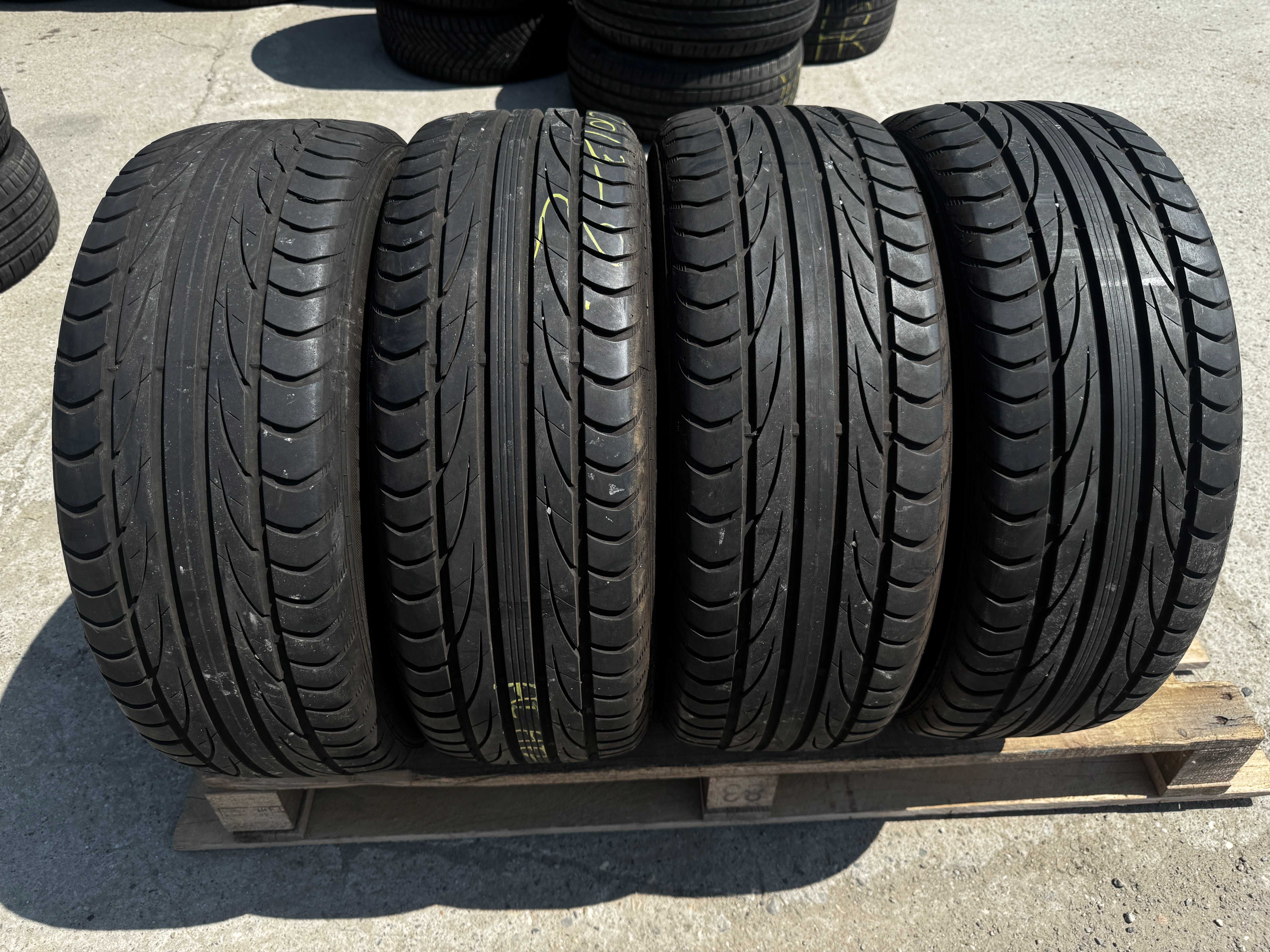 Anvelope 205/55R16 Semperit Vara
