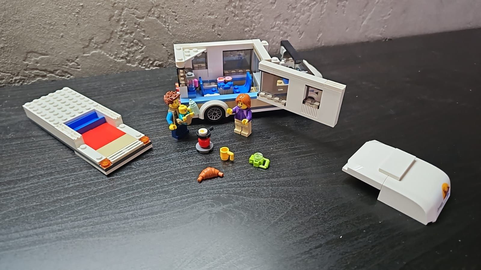 Lego дом на колёсах