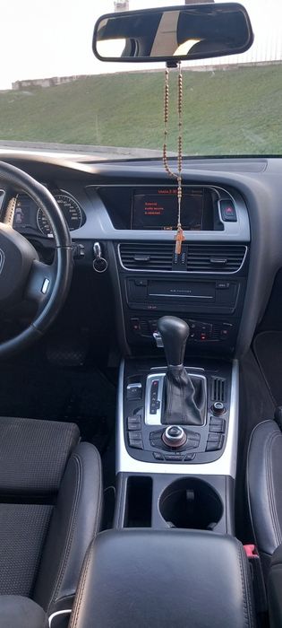 Vând Audi A4 S line