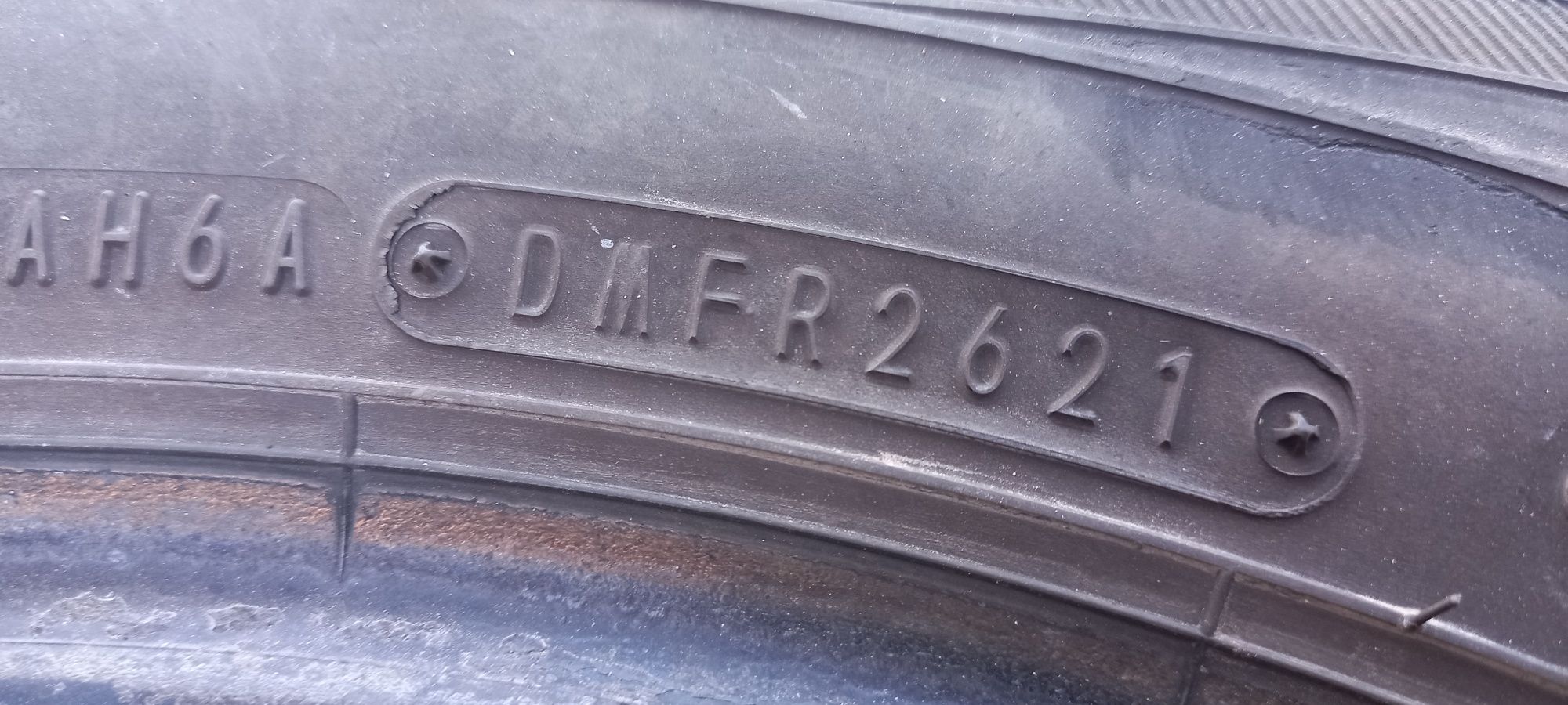 225/55/16 зимни 6мм  дот 21 година