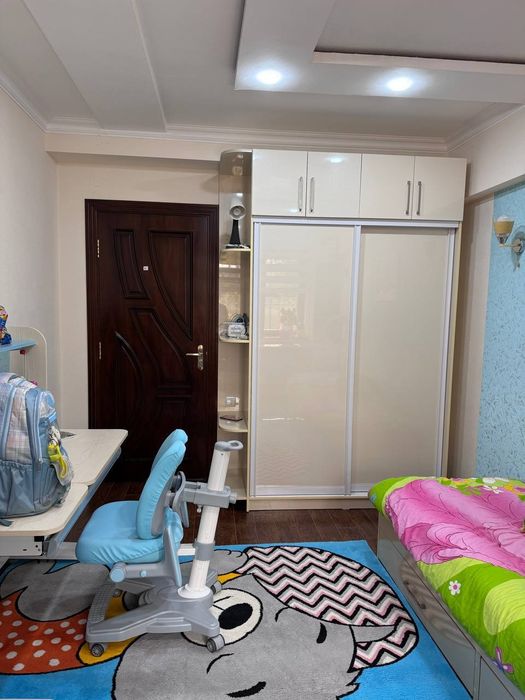 Продаётся 3ком на Ц-5, 70м2 ор-р: Финансовый Институт, ул.Амир Темура