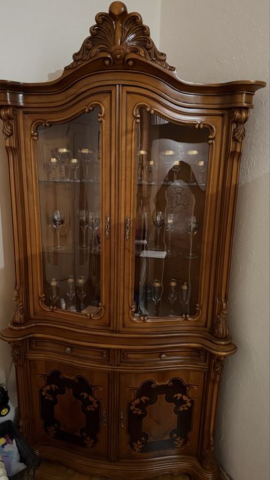 Vand mobila clasica, vintage