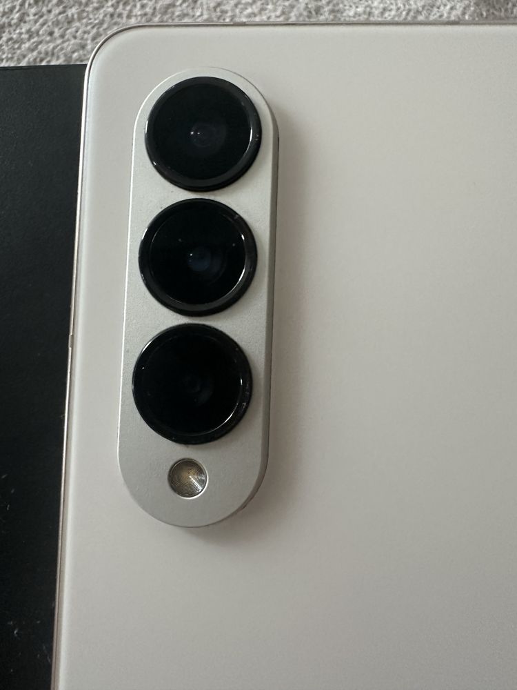 Samsung galaxy fold 4 256gb 12ram dual sim