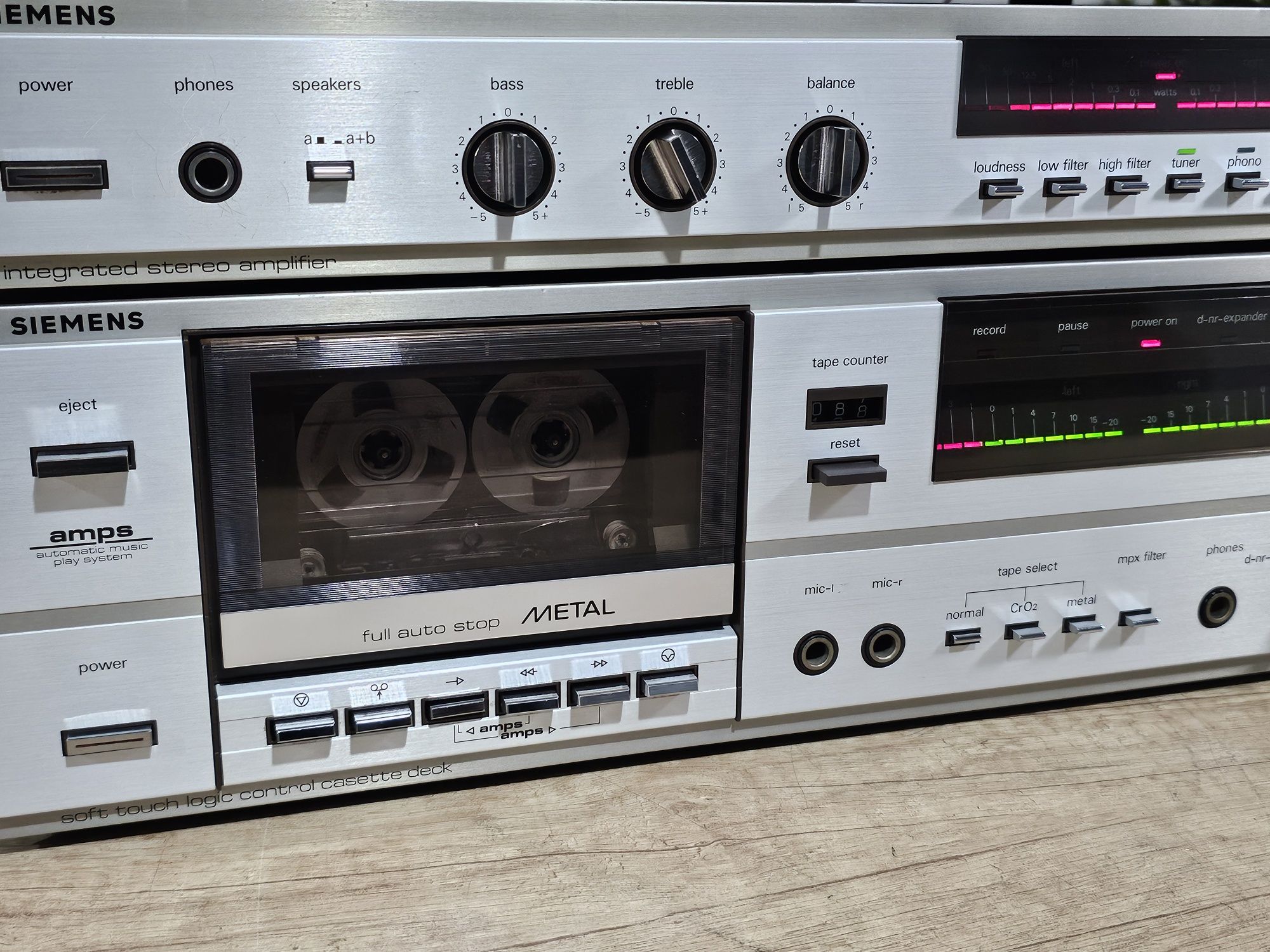 Linie audio SIEMENS ,amplificator RV-300, tuner RH-300, deck RC-300