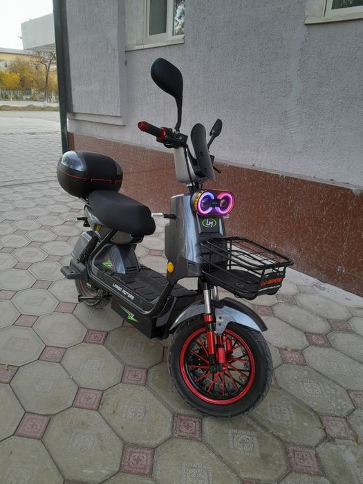 Скутер Skuter satladi. SROCHNA !